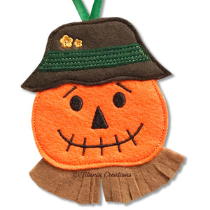 ITH Pumpkin Head Hanger 4x4