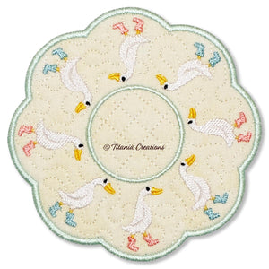 ITH Runner Duck Candle Mat 5x5 6x6 7x7 8x8