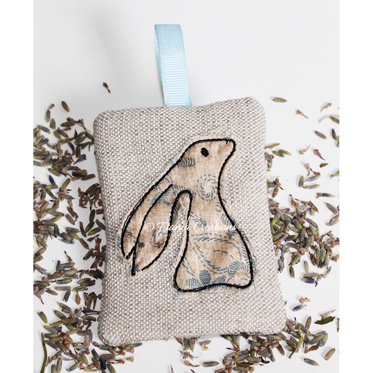 ITH Applique HARE Lavender Sachet 4x4